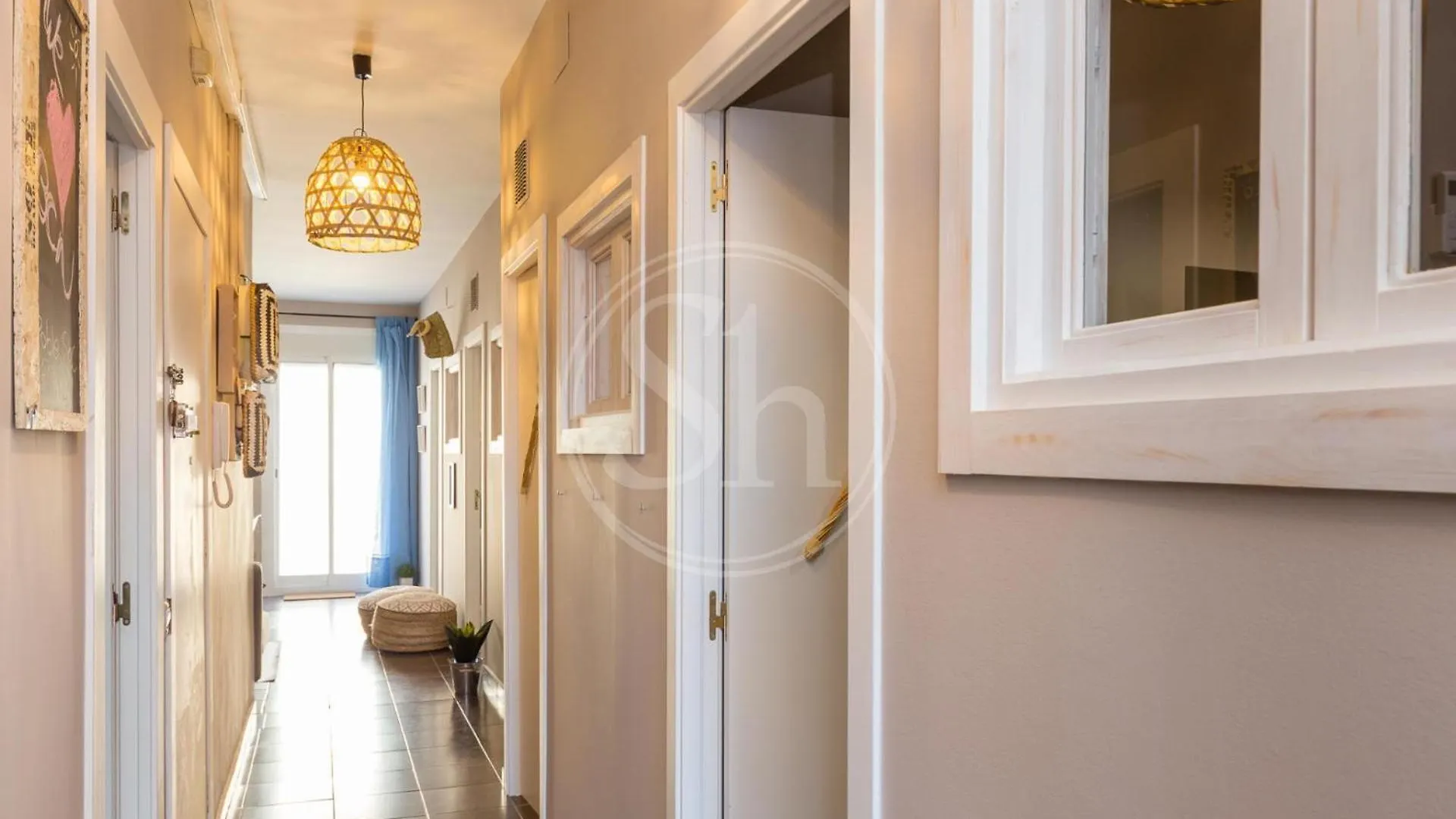 Comodo Apartamento En Poble Sec Barcelona Apartment